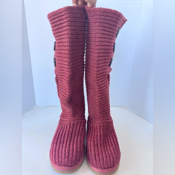 UGG Knit Sweater Classic Cardy Button Boots Casual Winter Fall Women’s Size 8 - Picture 2 of 8